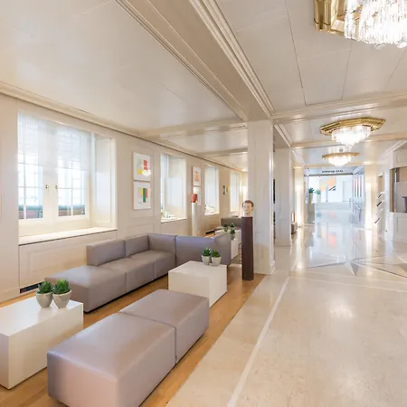 Einstein Hotel