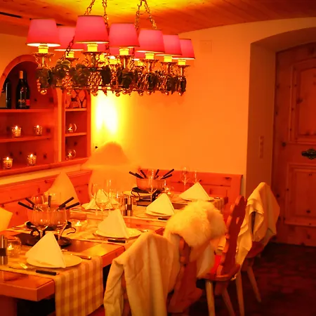 Einstein Hotel 4*