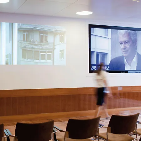 Einstein Hotel 4*