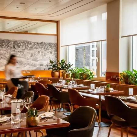 Einstein Hotel 4*