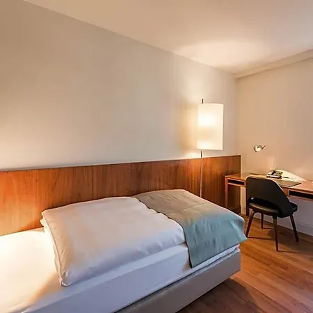 Einstein Hotel