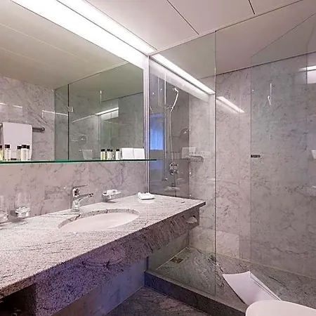 Einstein Hotel 4*