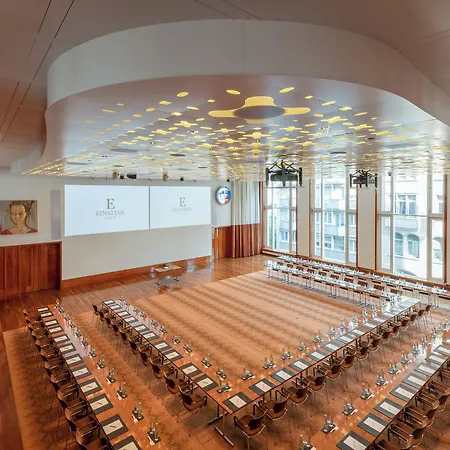 Einstein Hotel 4*