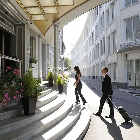 Einstein Hotel
